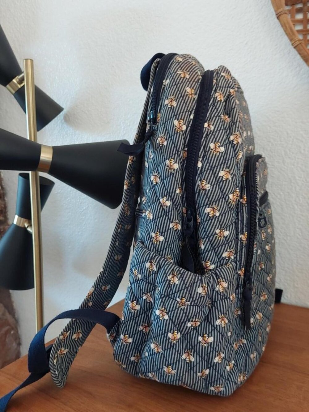 vera bradley all over bee bees Blue & white striped backpack with small beige fl - Picture 2 of 8